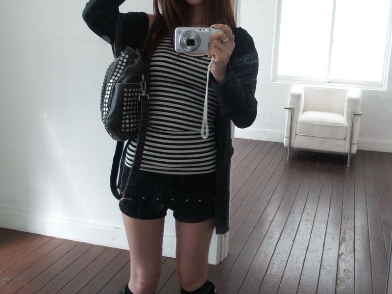 Stud folding shorts