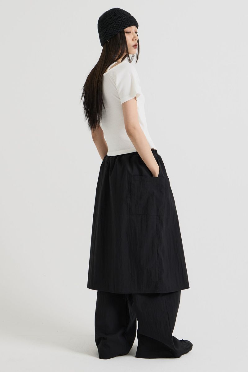 Sleeveless layered top, White