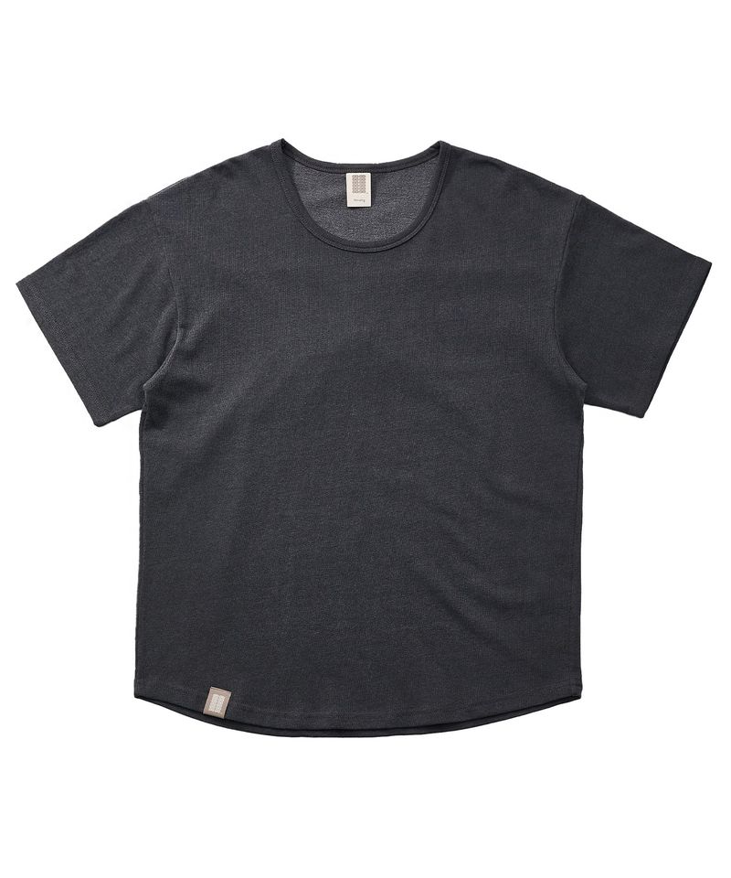 A NOTHING（アナッシング）の「ESSENTIAL PLEAT U-NECK 1/2 TEE (Charcoal)（Tops）」