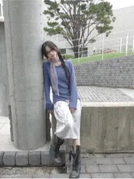 pale skirt