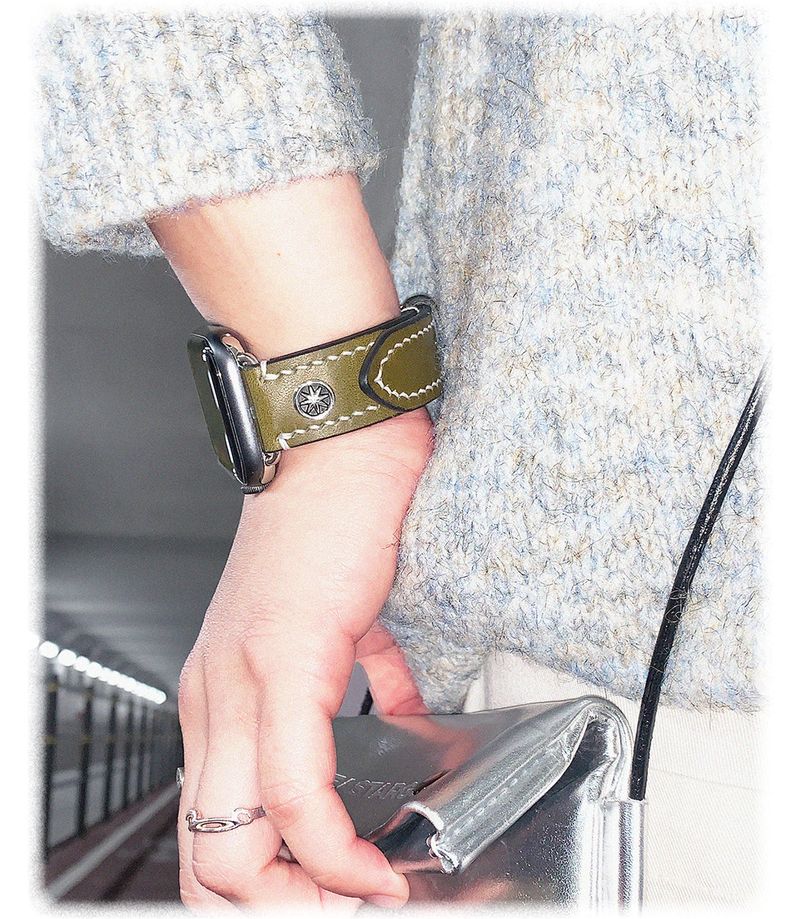 APPLE WATCH COMET STRAP (KH)