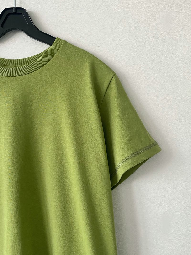 バックスティッチTシャツ