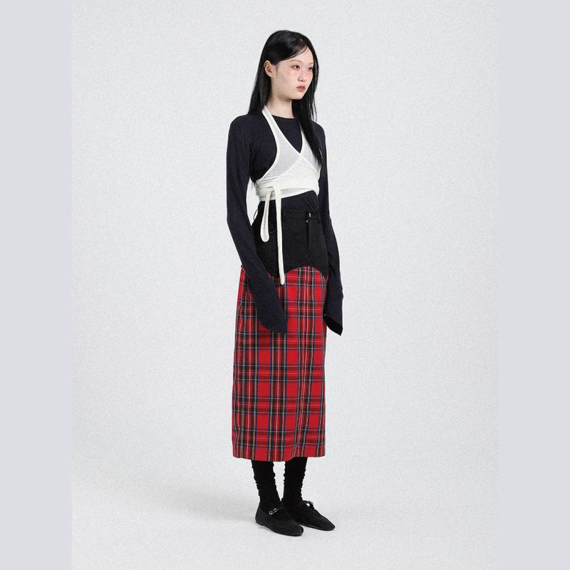 Checked long skirt (Red)