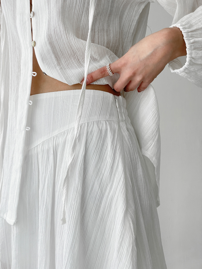 opening button blouse