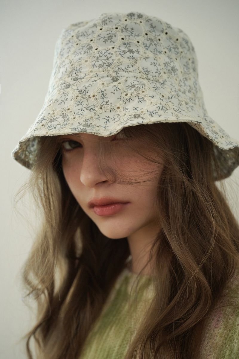 BOUQUET bucket hat_white