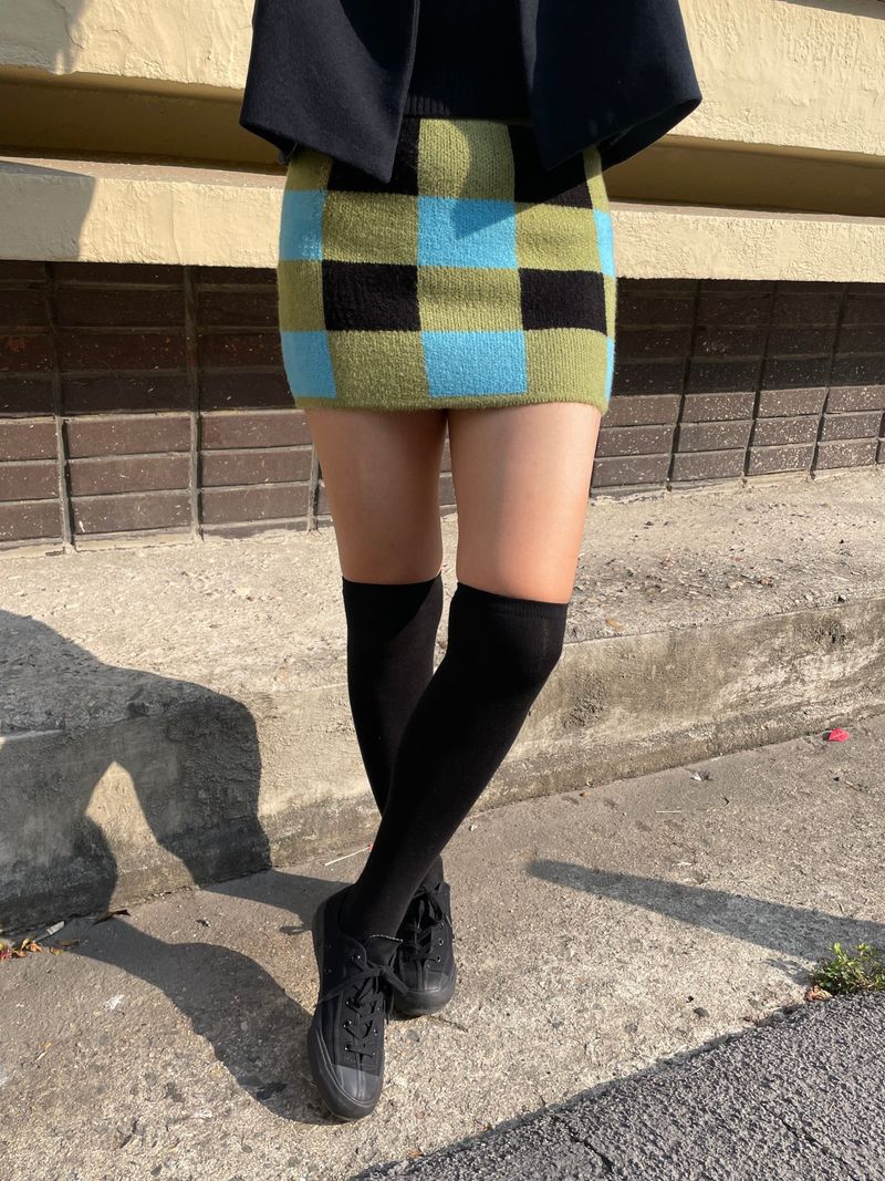 Checkerboard knit mini skirt 