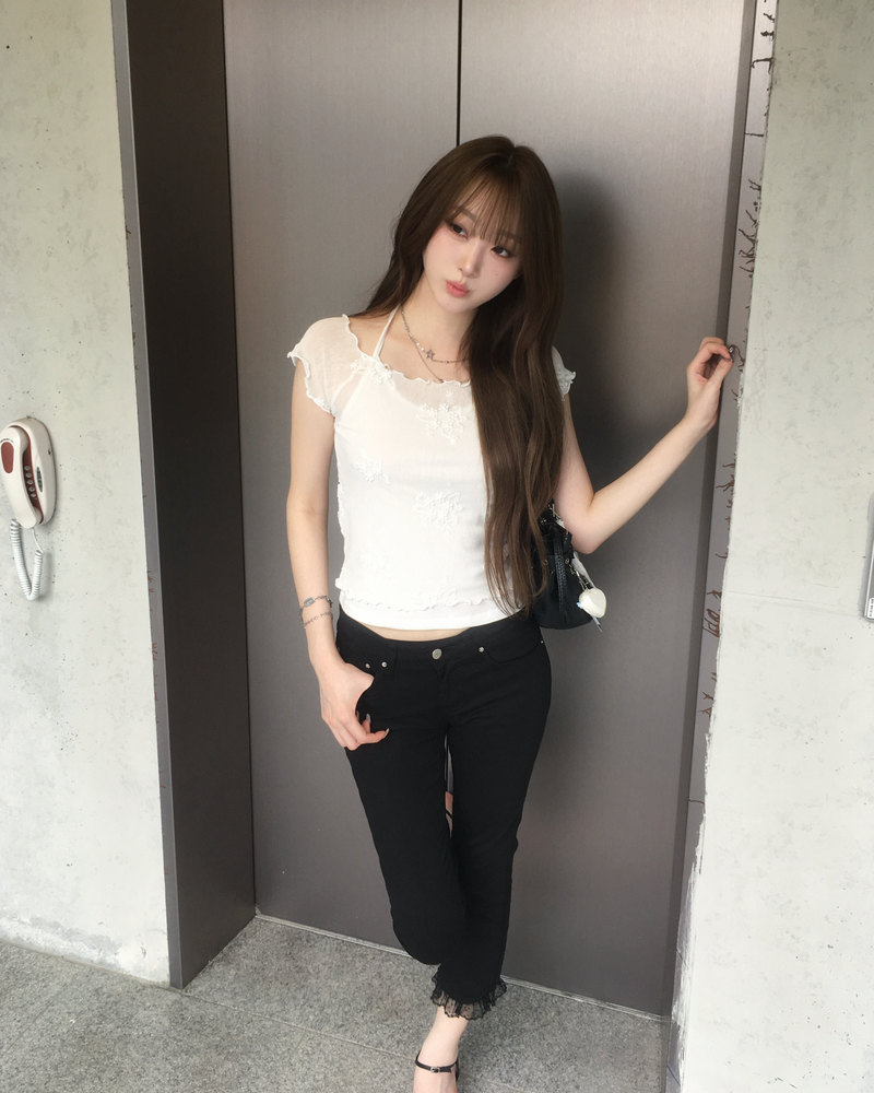 Flower layered T