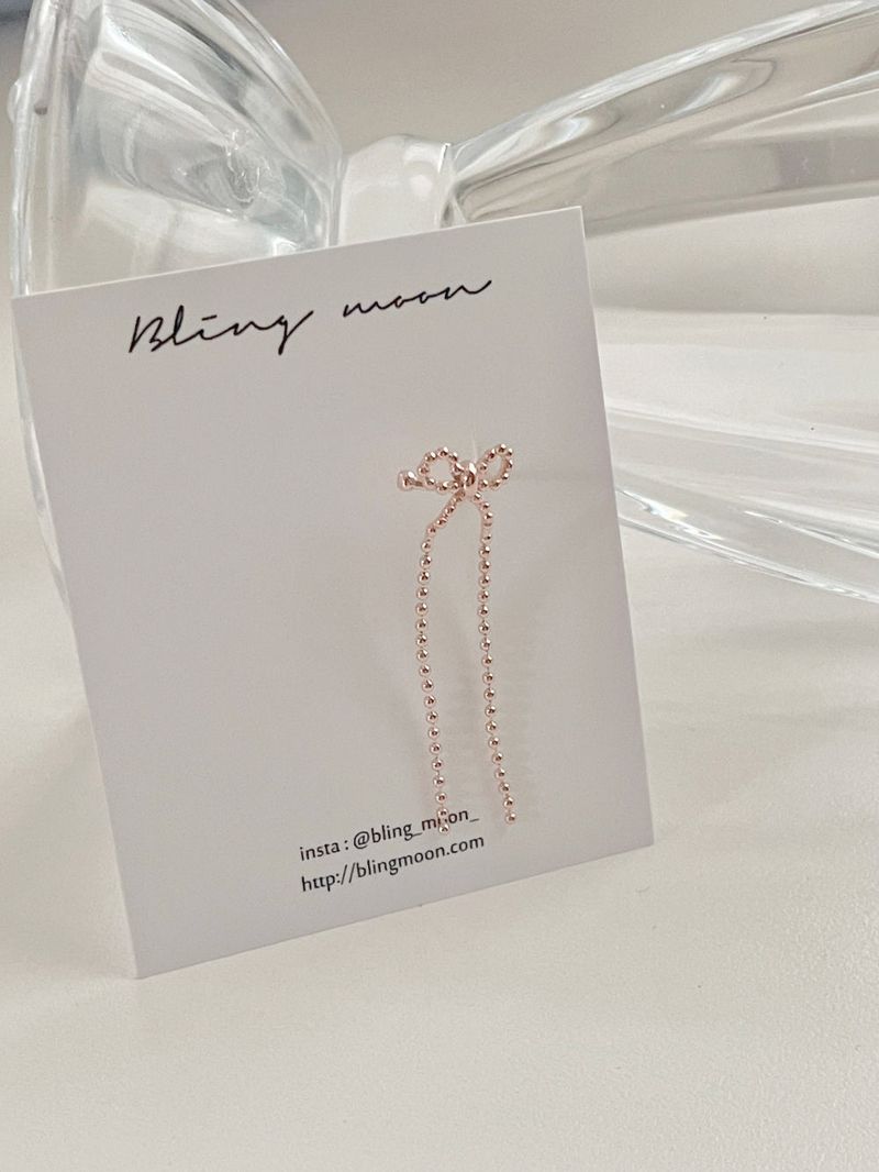 Drop ribbon ear cuff / 3 colors / Ballet core lovely