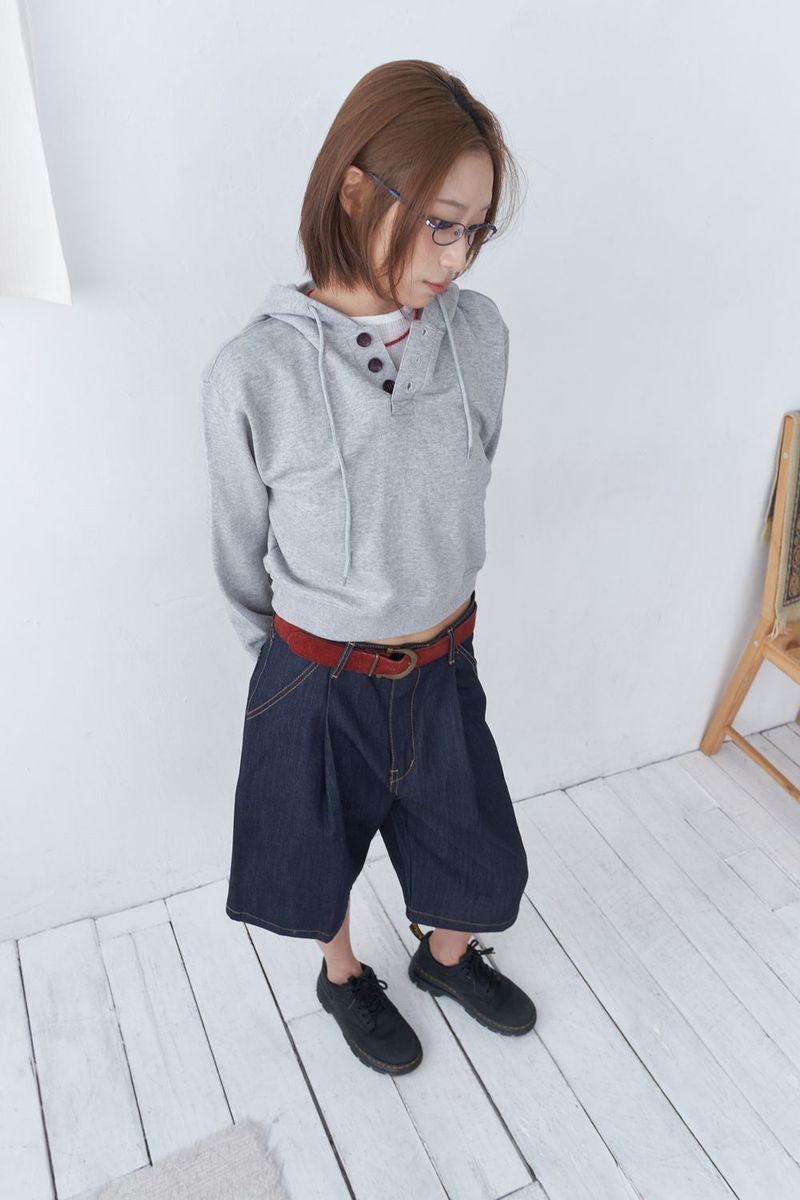 [made] Basic semi crop Hoodie
