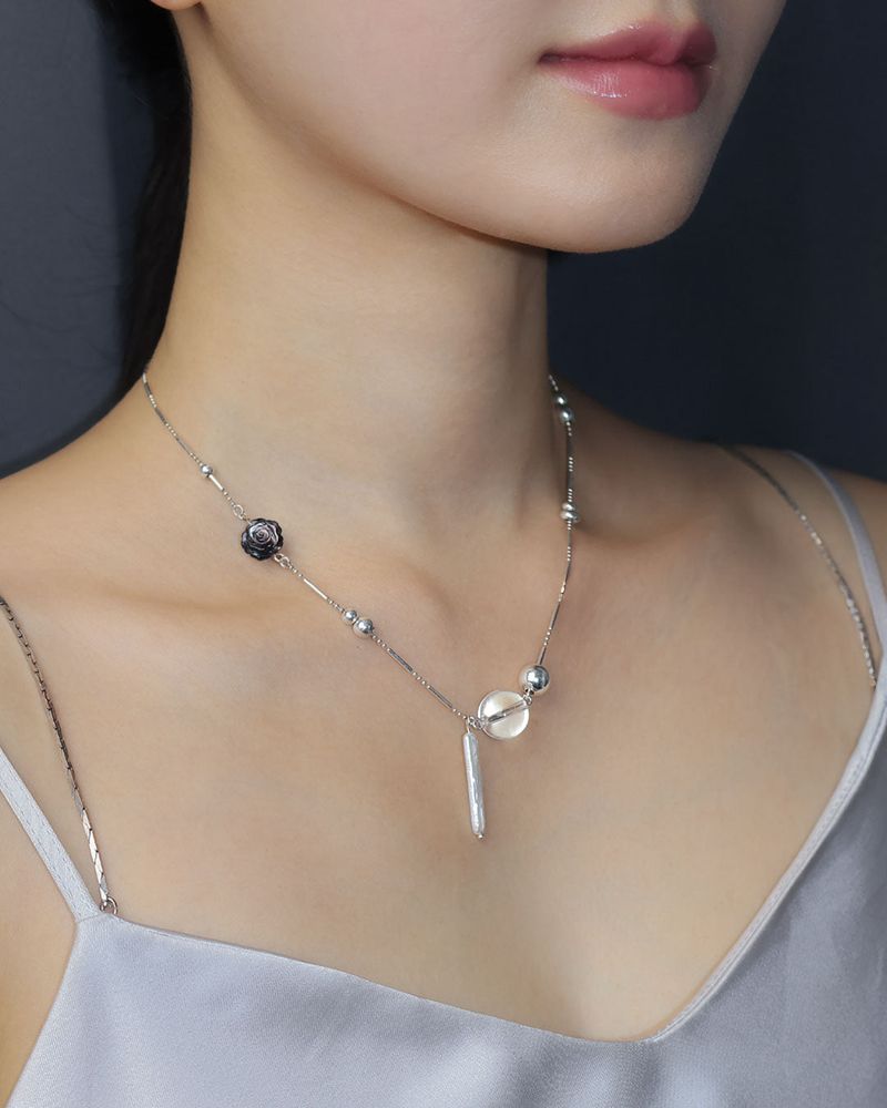 Loasi（ロアシ）の「[MADE] ローズアークテールネックレス（アクセサリー）」