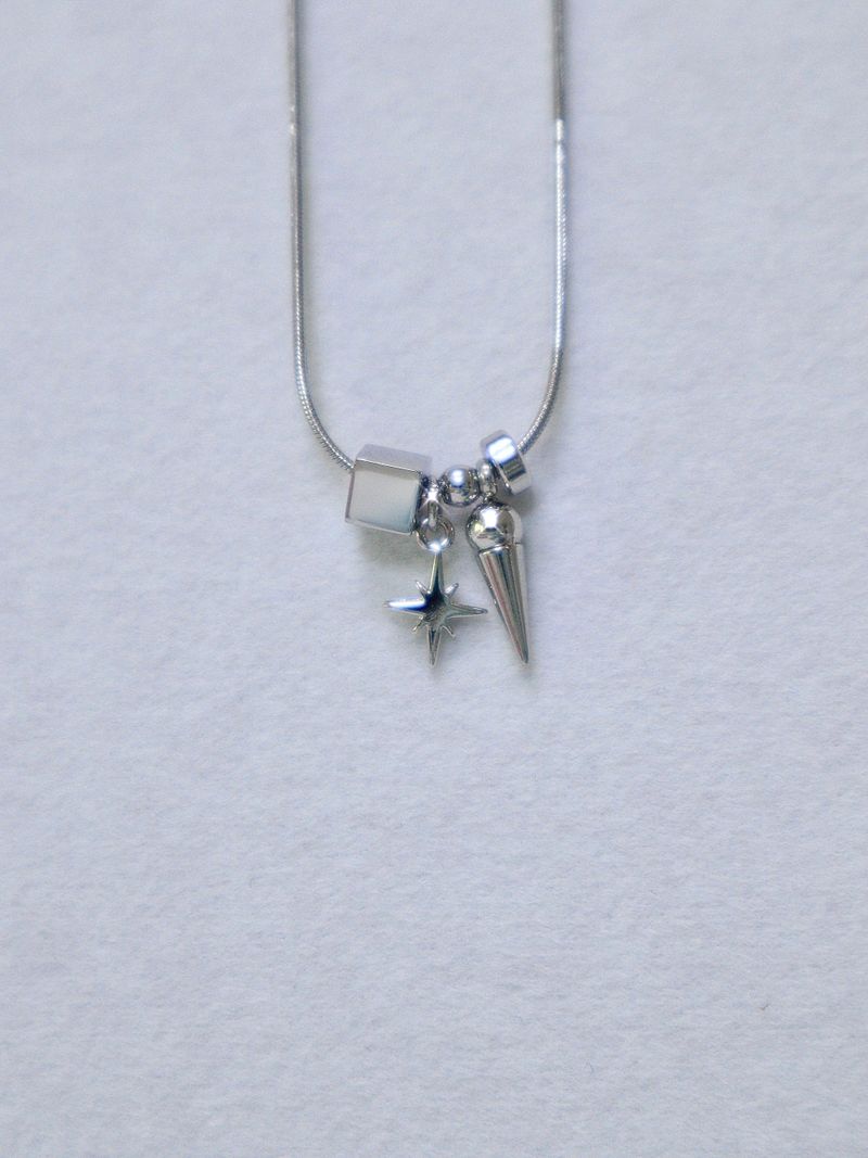 new square twinkle necklace
