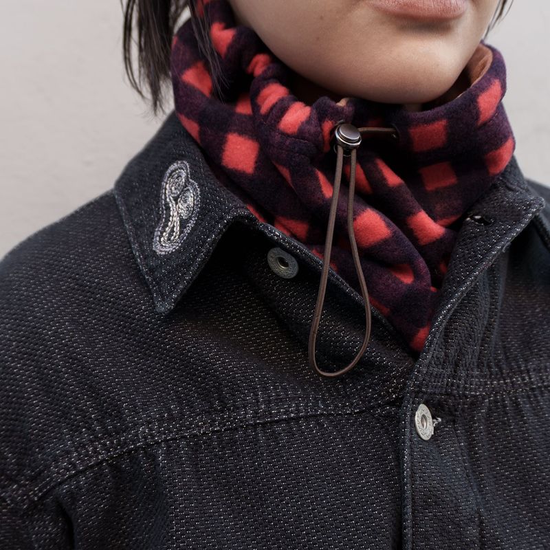Grid fleece neck warmer / Red