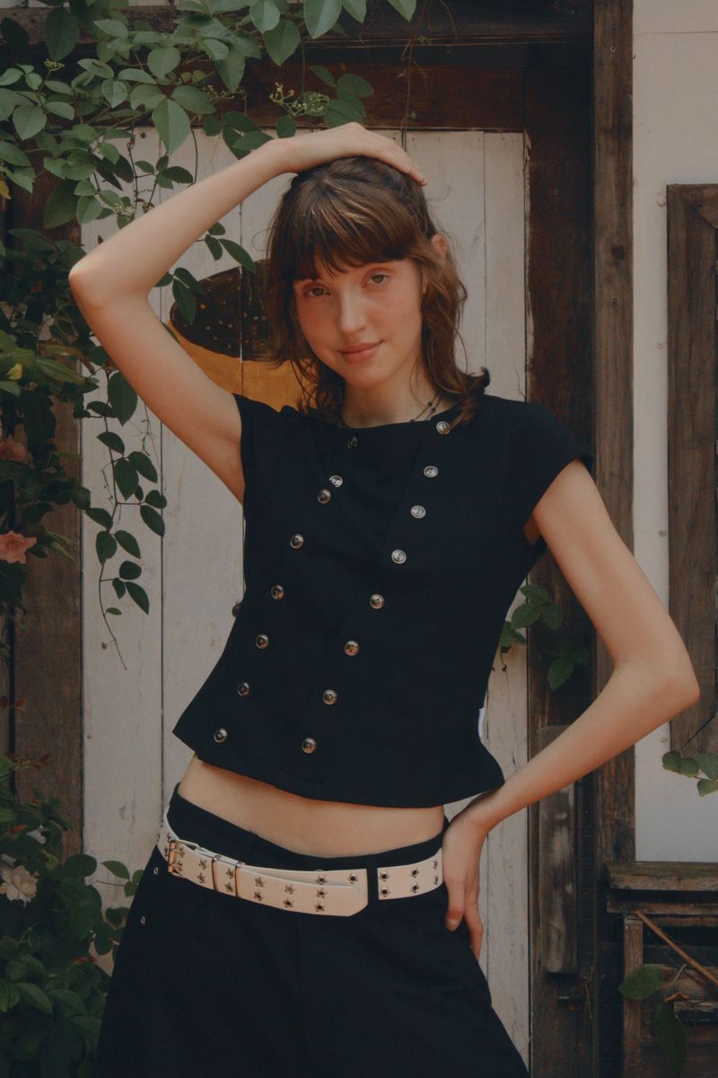 Twin Buttons tee
