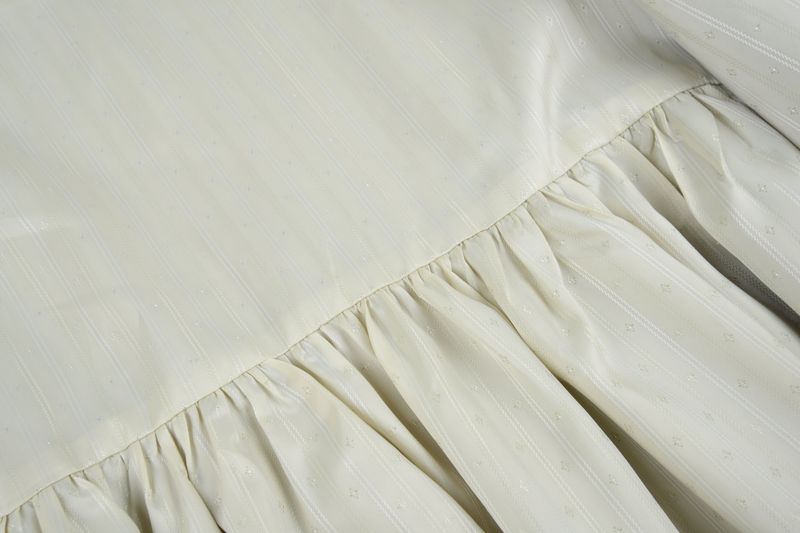 Shirring trench coat khaki