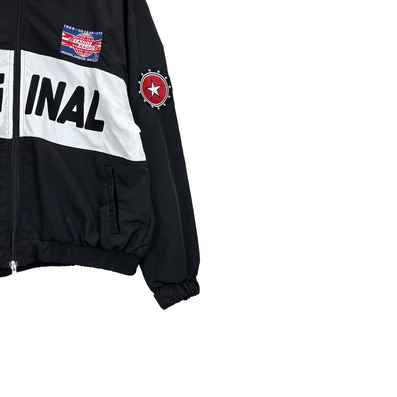 land to-way windbreaker