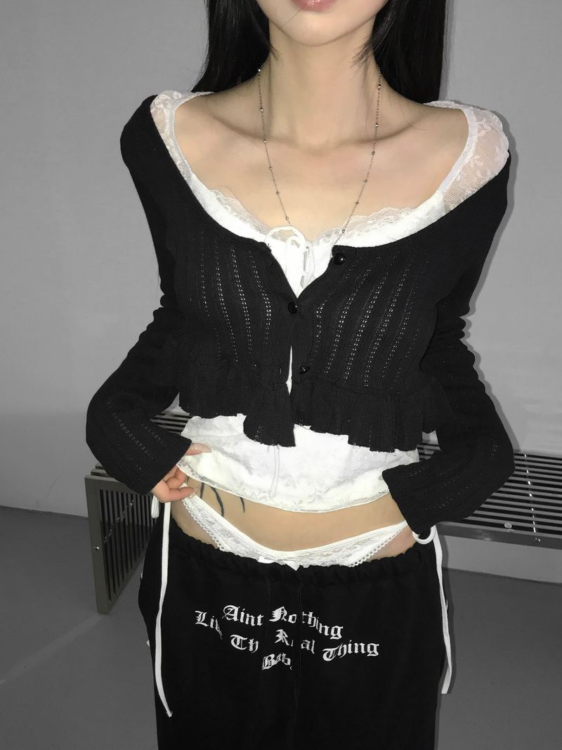like feminine lace top(2 color)