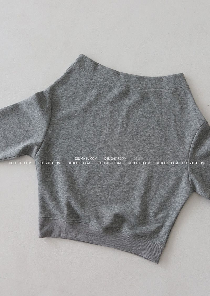 Ball stud off-shoulder sweatshirt
