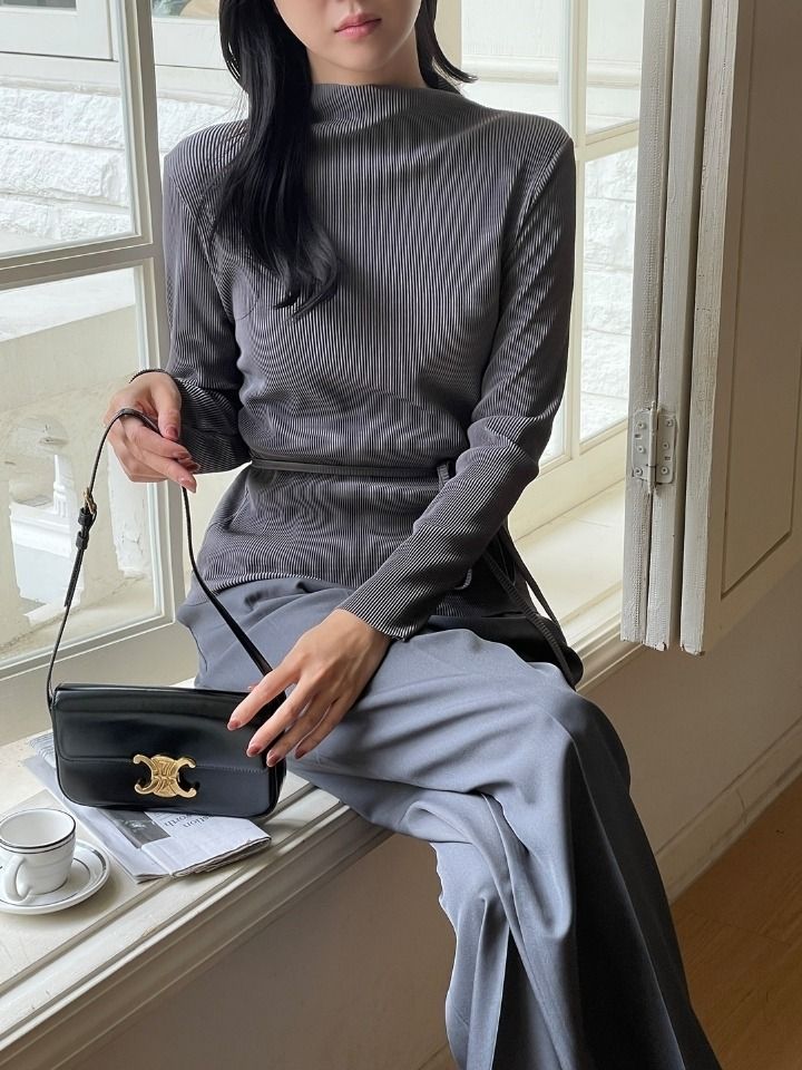 Serr Half-Neck Pleat Tee-Blouse (Strap Set)