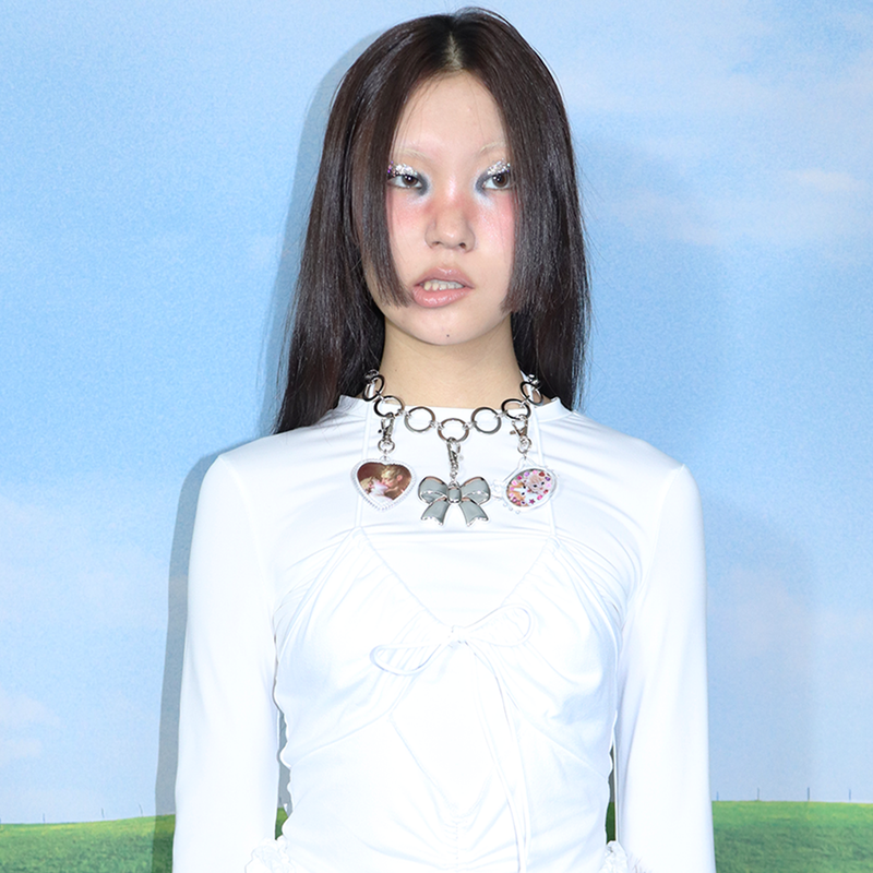 Frame ribbon necklace 