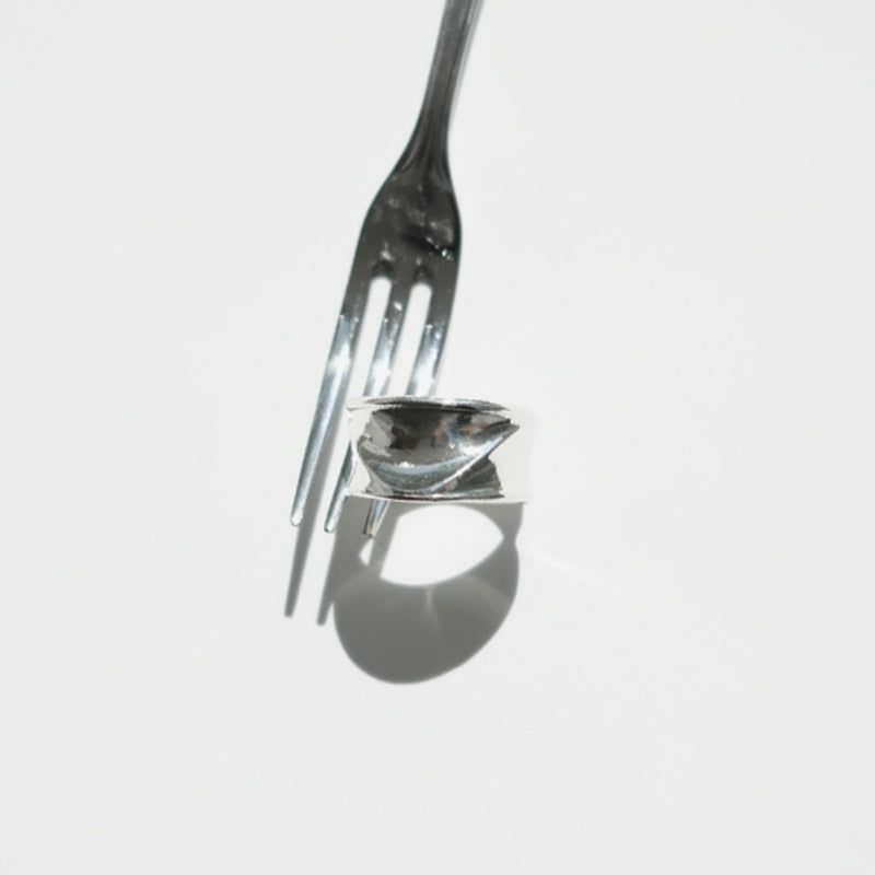 SAND DUNE RING (L) (SILVER)