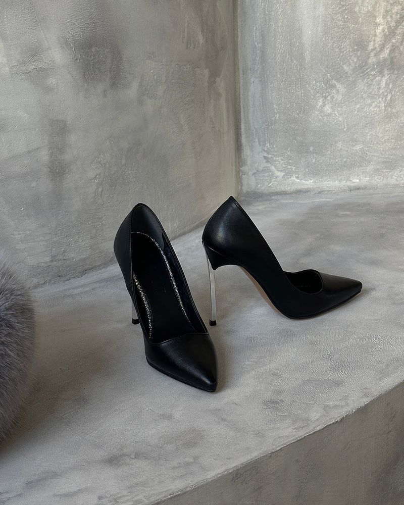 Silver-grooved Stelleto high heels