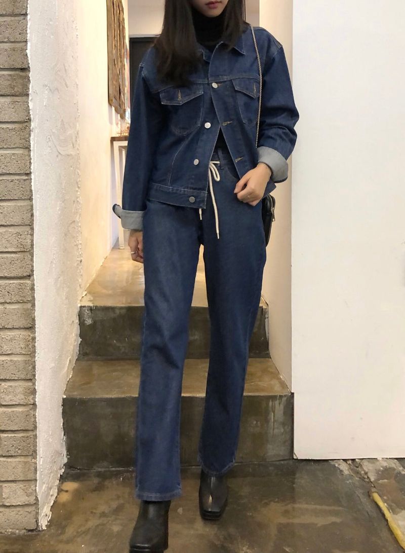 JEON SO MIN SEMI-WIDE FIT STRING POINT DARK DENIM PANTS [17708]