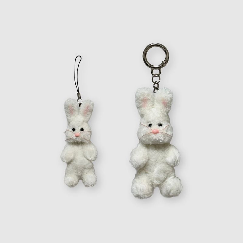 [made] white rabbit keyring s size