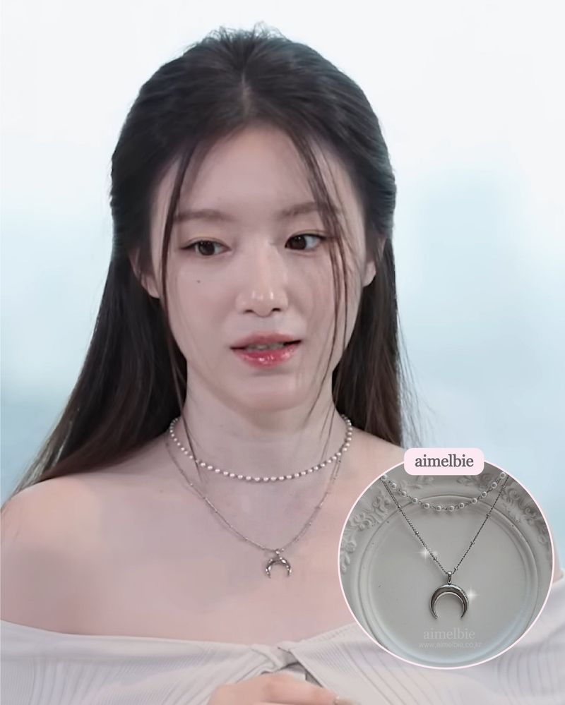 [Anti-tarnish/IDLE Shuhua Necklace] Upside Down Crescent Moon Pearl Layered Necklace - Silver
