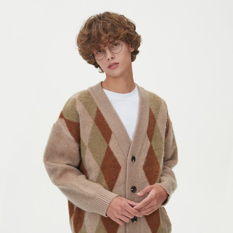 BRUSHED ARGYLE KNIT CARDIGAN_BEIGE