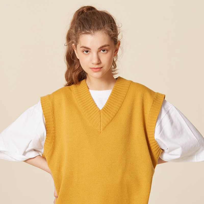 V NECK KNIT VEST_MUSTARD