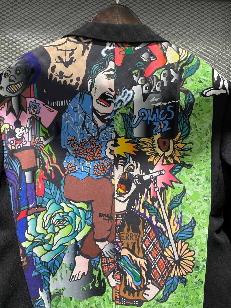 Comics Crop Suit