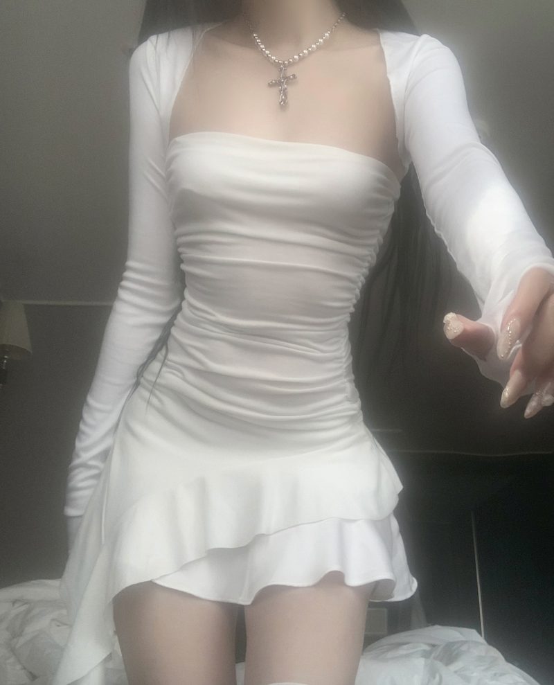 suzen（スゼン）の「Planet Frill Bolero Cardigan (white)（Tops）」