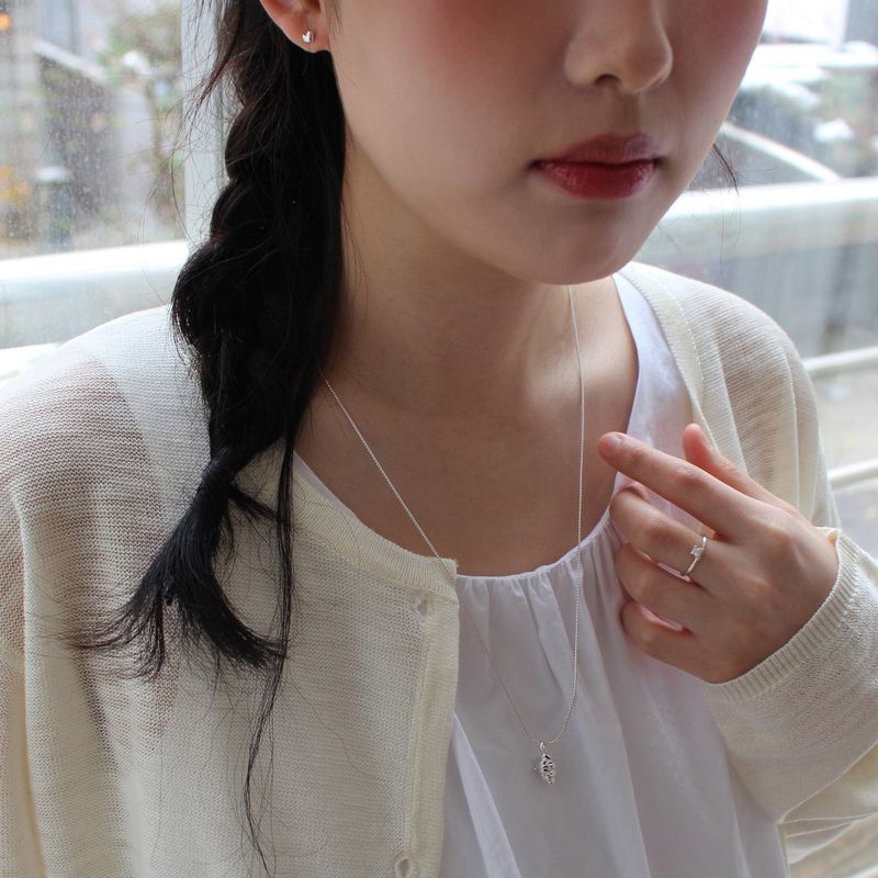 Hamit crab shell necklace