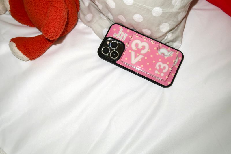 [MADE] Number 3 emoji case + card slot (Pink drink)
