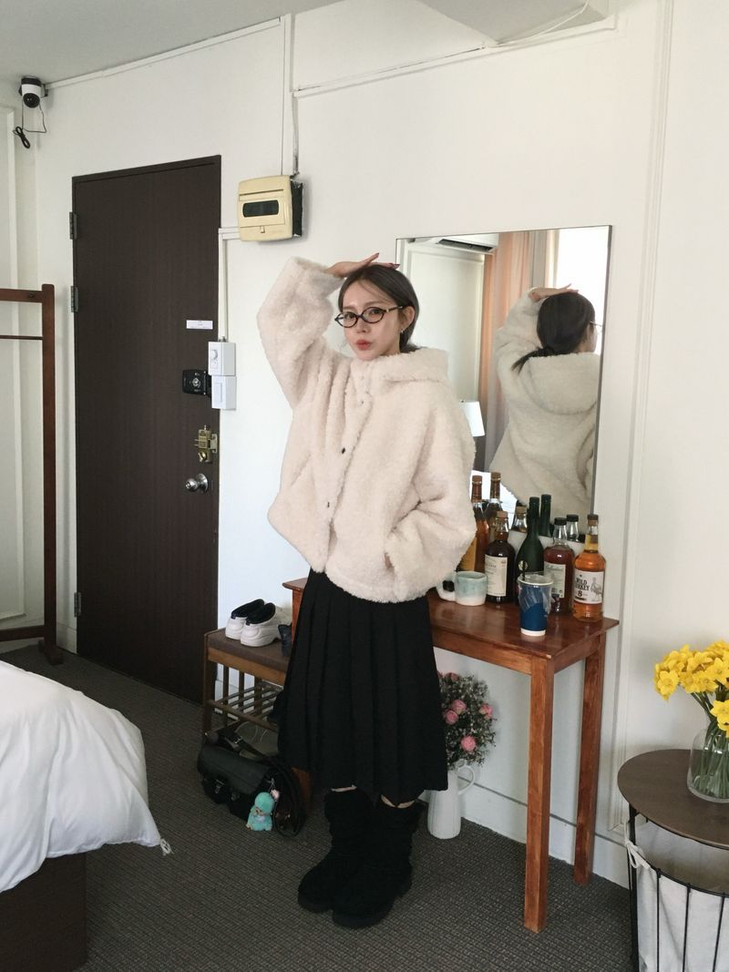 Muse Classic Midi Skirt (3c)
