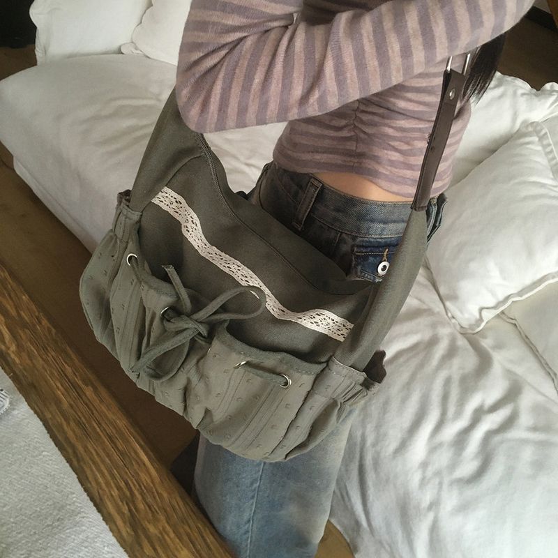 WONDER WONDER（ワンダーワンダー）の「Cooyu Vintage Lace Ribbon Crossbag（Bags）」