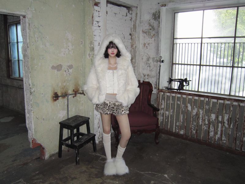Hoodie fox fur-JK (White)