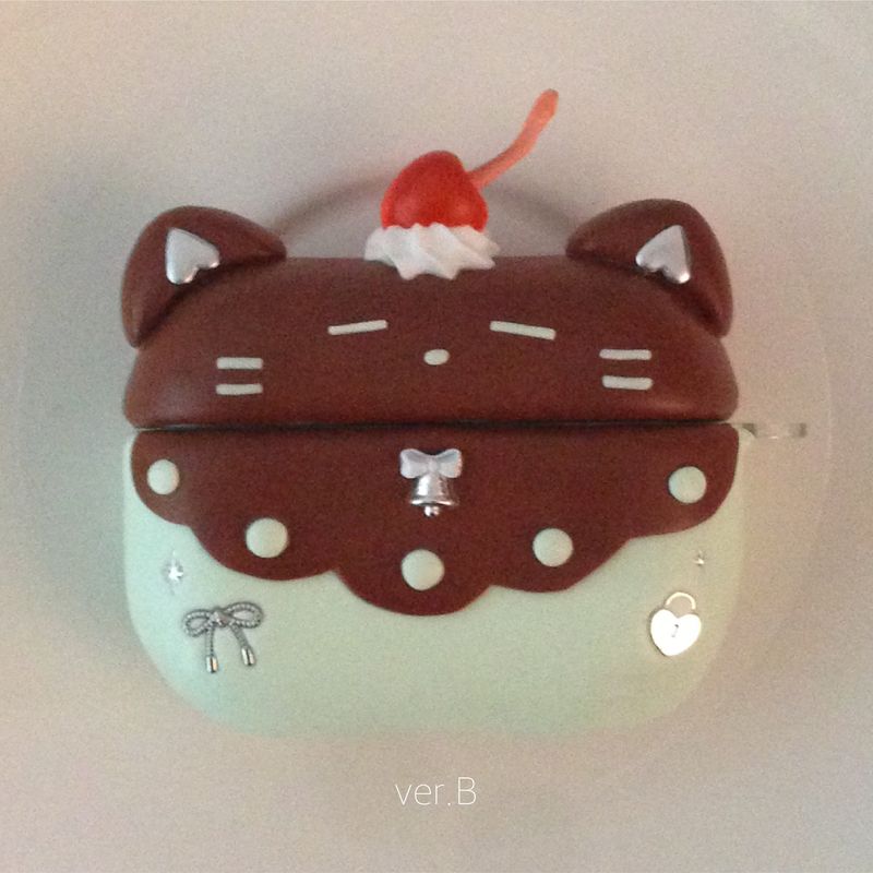 【MADE】 Mint chocolate cat AirPod case
