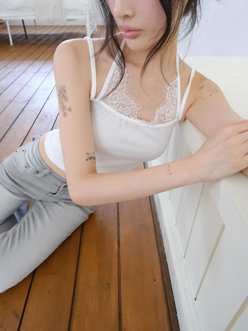 lace halter point slvl