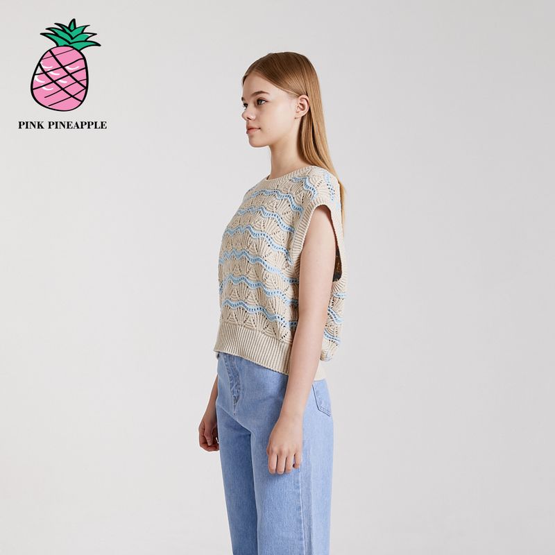 PINK PINEAPPLE（ピンクパイナップル）の「WAVE CROCHET VEST（Tops）」