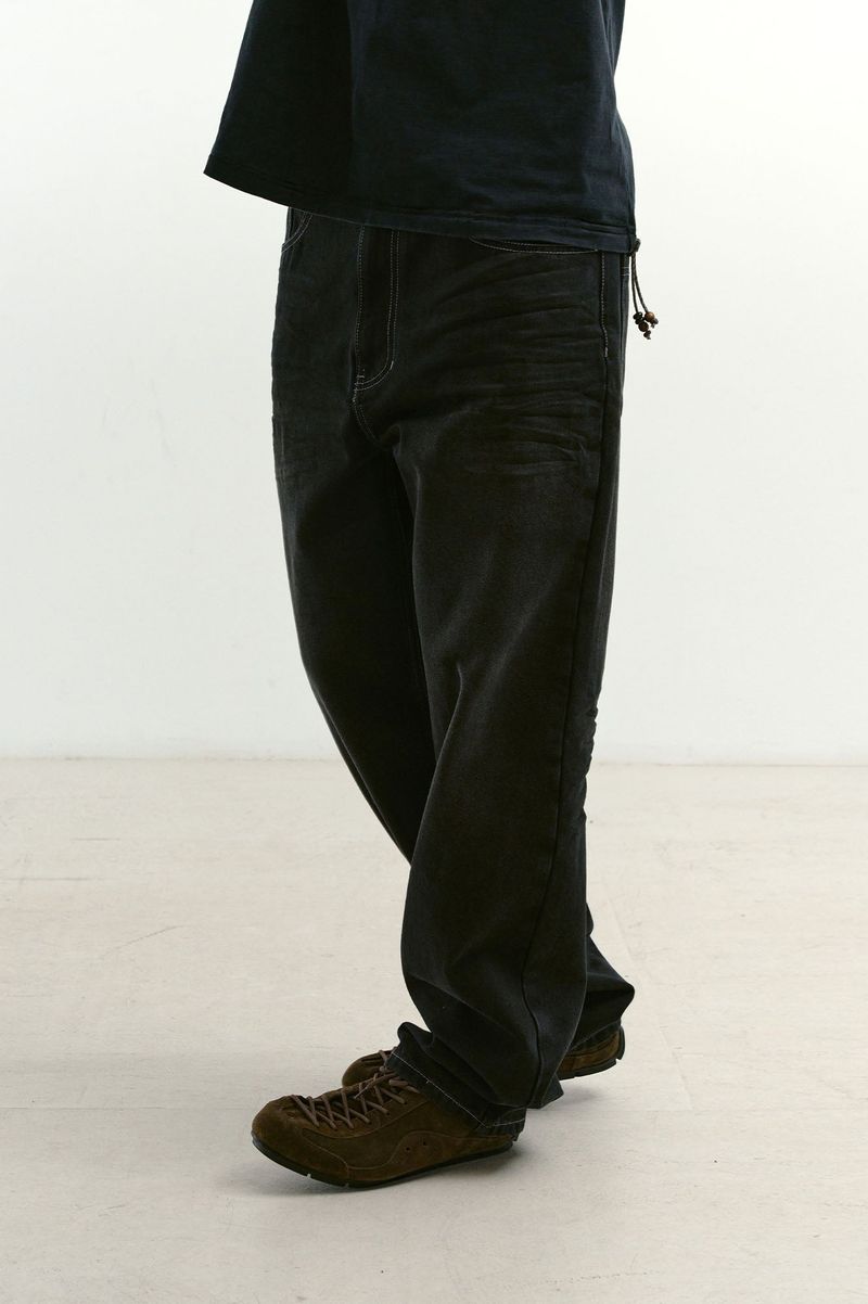 Loose Fit Tapered Denim Pants (Washed Black)