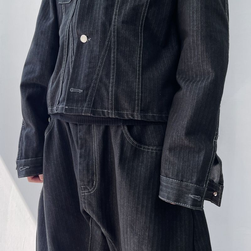 Stitch Back Slit Cropped Jacket