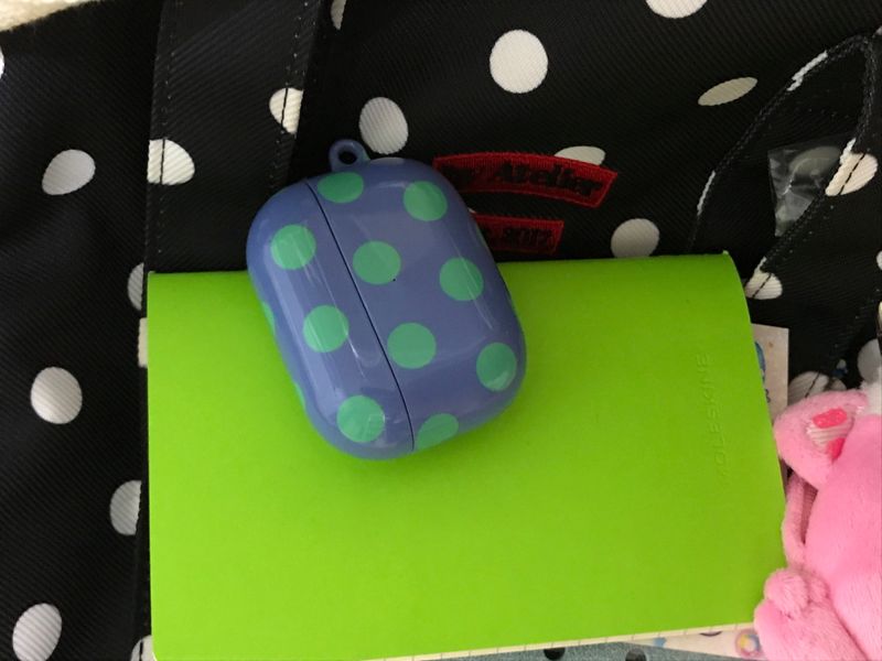 indigo dot pattern airpod case