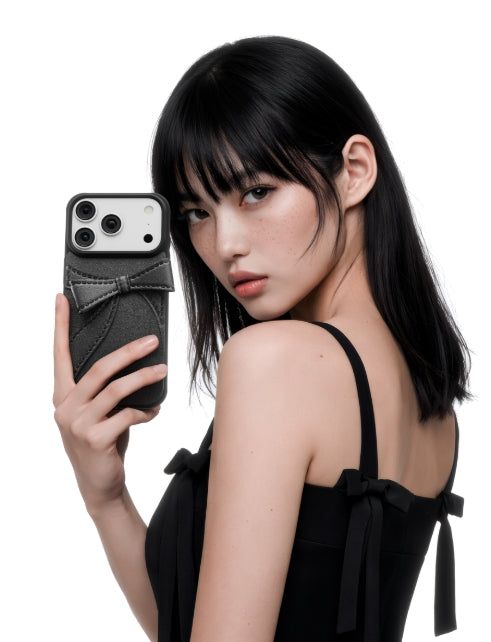 AND A ASH(アンダッシュ)の「26SS★ iPhone BOW(Smartphone Accessories)」