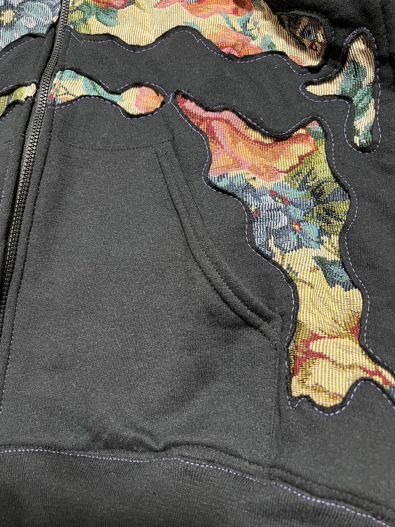 BLACK CUTTING OUT HOODIE