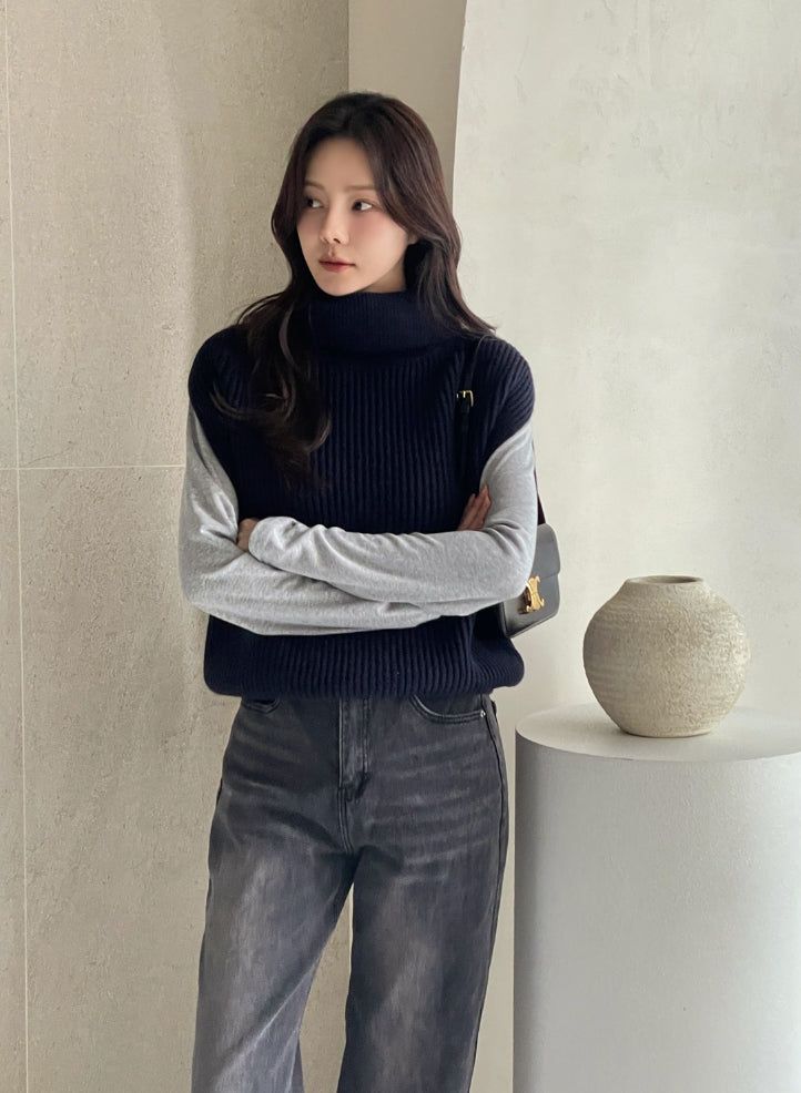 Koan double turtle silt knit vest
