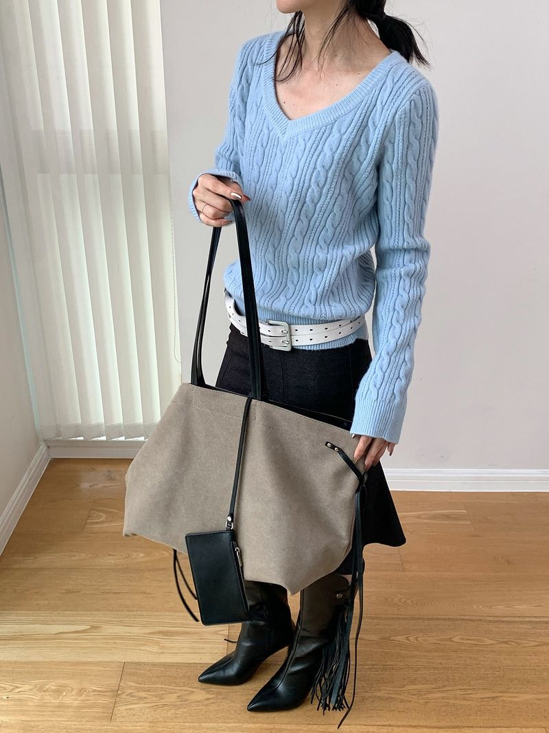Frost soft V-neck wool knitwear