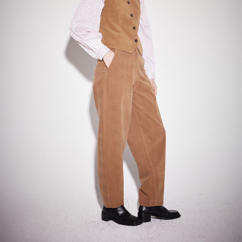 Corduroy rounded pants camel