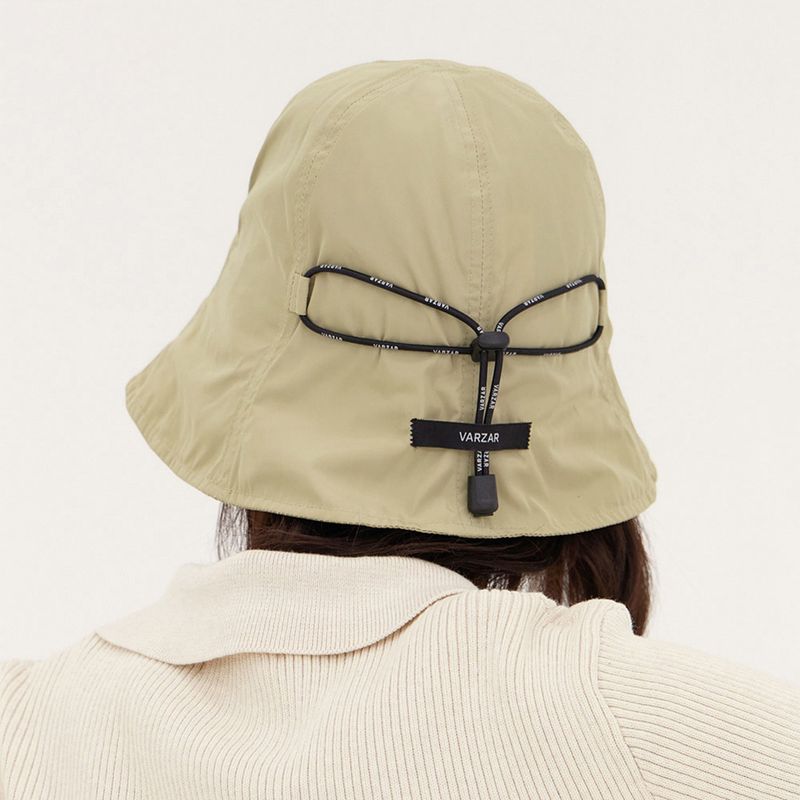 VARZAR Label String Bucket Hat / Beige