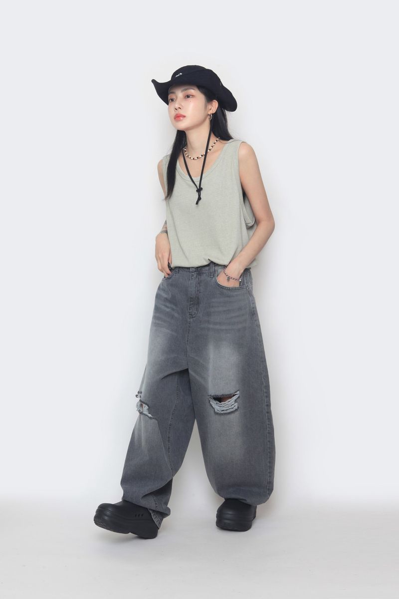 mountain strap bucket hat